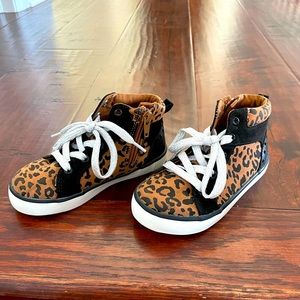 Toddler Girls Size 10 sneakers